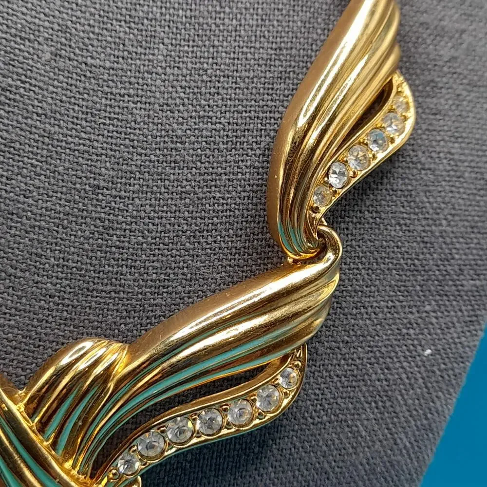 Vintage Avon Rhinestone Necklace, Billy Dee Williams Undeniable Book Piece 1991